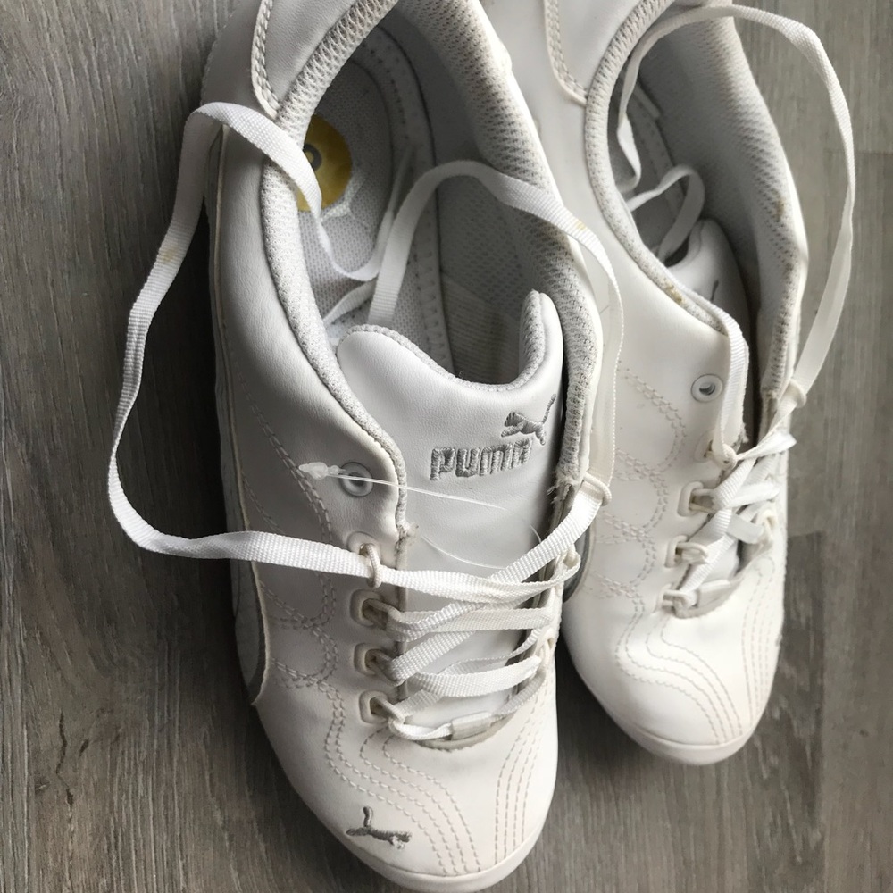 PUMA sneaks size 8